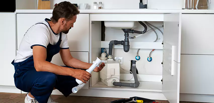 Plumbers for Frozen Pipes in Wantagh